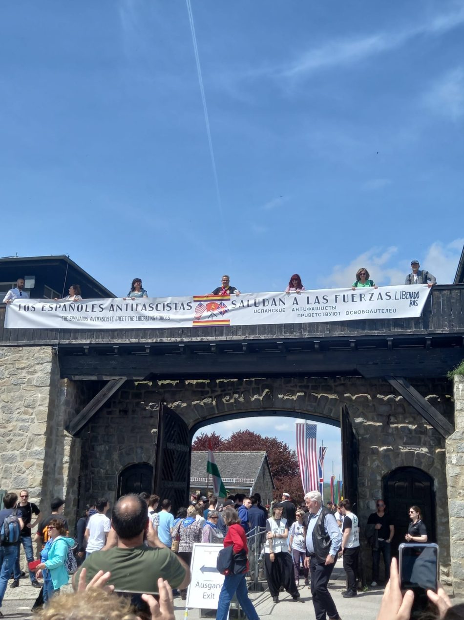 Vuelve a Mauthausen la pancarta de los republicanos españoles deportados al campo de concentración nazi: «Los antifascistas españoles saludan a las fuerzas liberadoras»