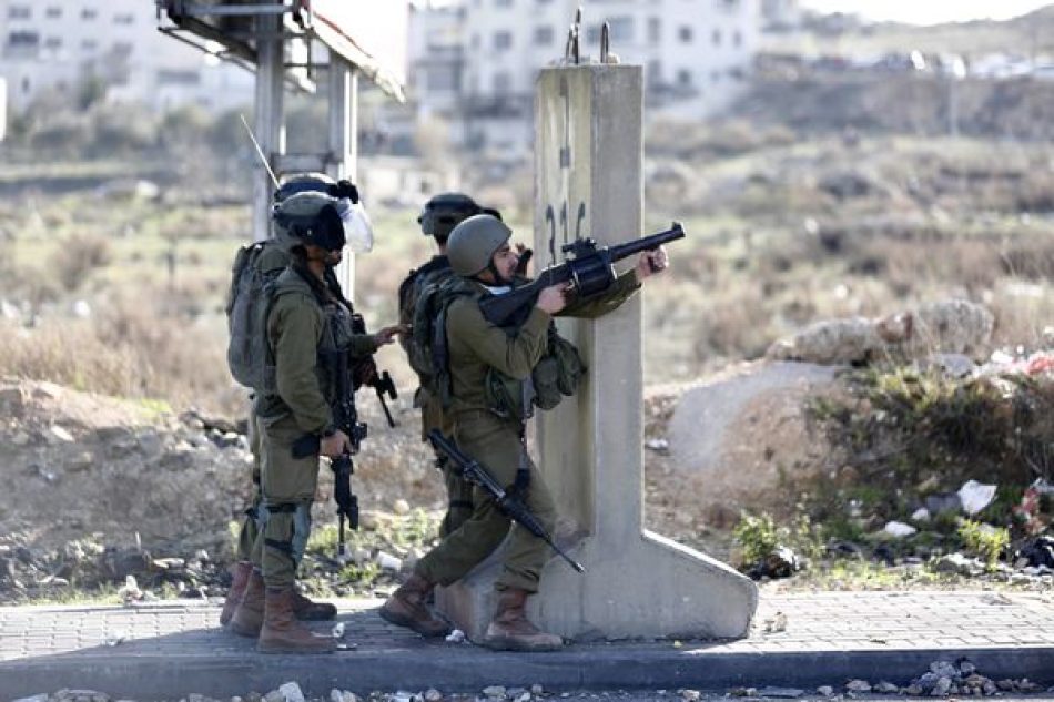 El ejército israelí asesina a un menor en el campamento de refugiados de Aqabat Jabr