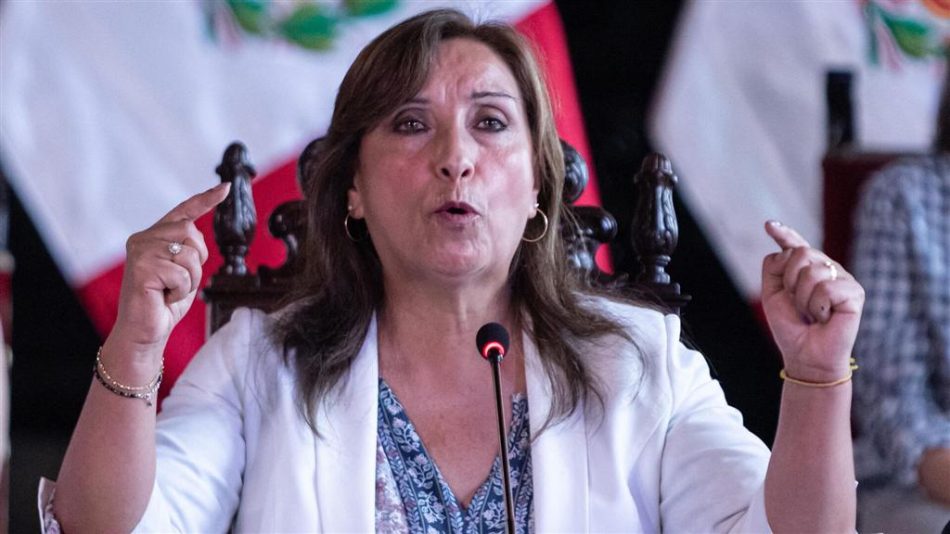 Dina Boularte se compromete a ofrecer plena colaboración a la fiscalía en la investigación sobre las muertes durante las protestas