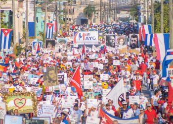 Destaca canciller heroísmo y dignidad del pueblo de Cuba