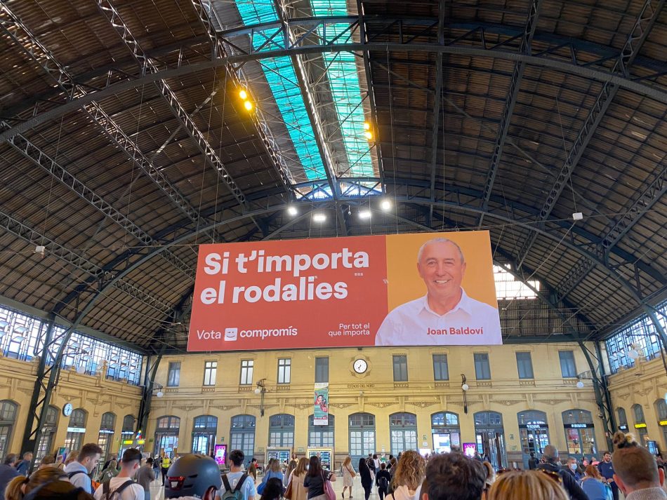 Compromís denuncia que Renfe-Adif han boicoteado su campaña en la Estación del Norte de Valencia que pedía mejorar el servicio de cercanías