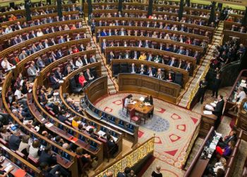 La ARMH denuncia que la web del Congreso de los Diputados blanquea el franquismo