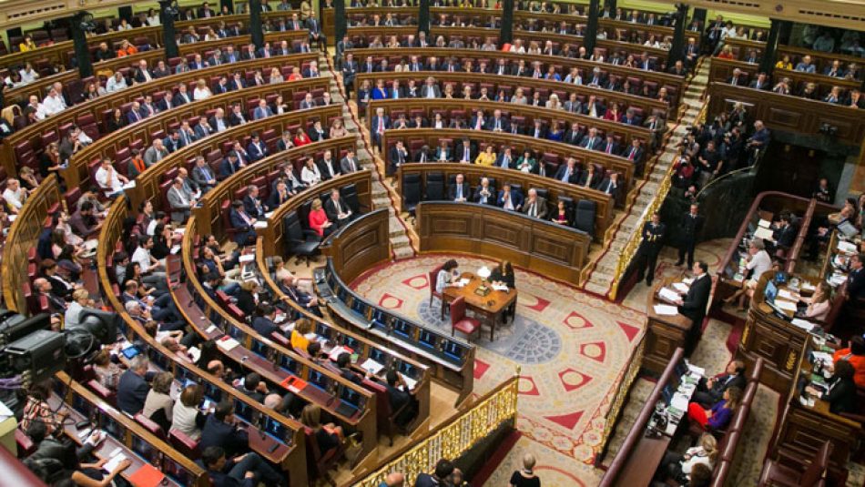 La ARMH denuncia que la web del Congreso de los Diputados blanquea el franquismo