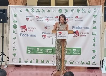 Martina Velarde ve al candidato de la coalición IU-Podemos como “el mejor alcalde” para Rota