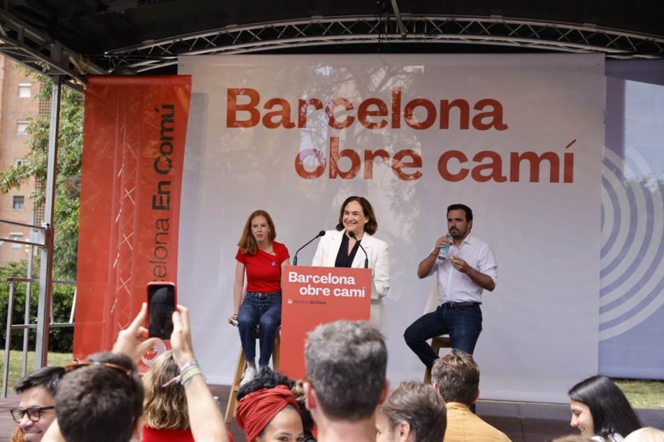 Ada Colau: “Reduirem un 30% la factura de 180.000 llars amb el Parc Solar Barcelona”