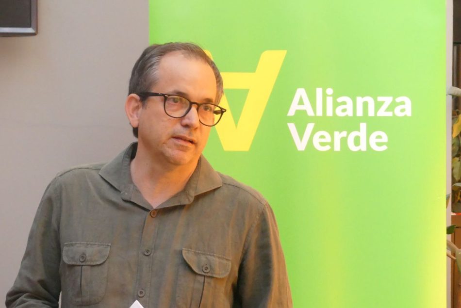 Carlos Carvajal: «Quiero aportar mi grano de arena para cambiar el destino de mi hija y de la gente de su generación, que es la que más va a sufrir si no aplicamos las políticas verdes ya»