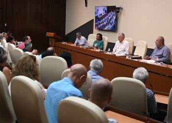 Cuba aboga por perfeccionar programa del Médico y Enfermera de la Familia