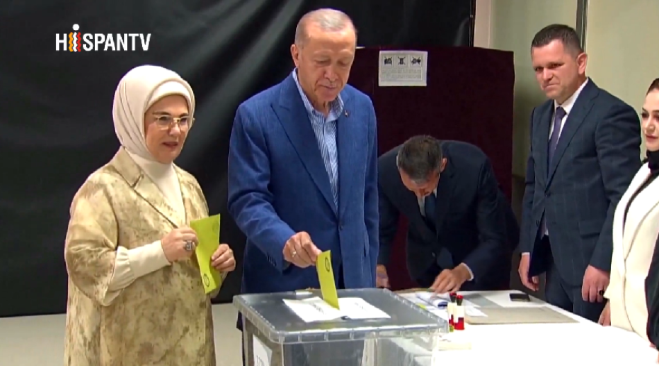 Erdogan gana la segunda vuelta de presidenciales en Turquía