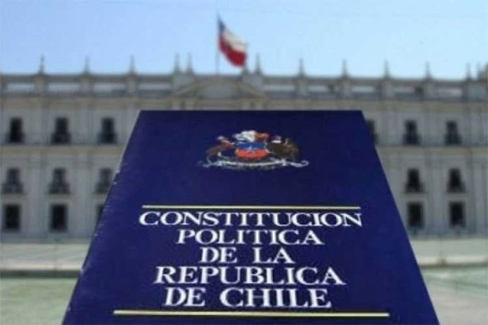 Temen en Chile reedición de carta magna pinochetista