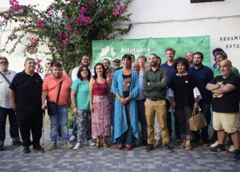 Teresa Rodríguez defiende en Écija la candidatura al Ayuntamiento de Juanma Luna