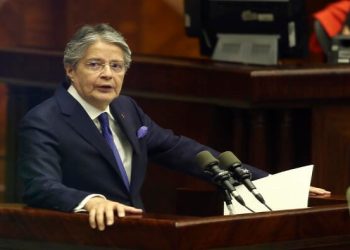 Avanza juicio político contra presidente Lasso en el Parlamento de Ecuador