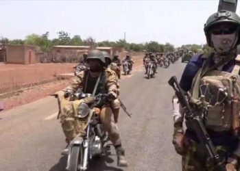 Al menos 40 terroristas y 34 militares perdieron la vida el martes durante un enfrentamiento en Namsiguia (Burkina Faso)