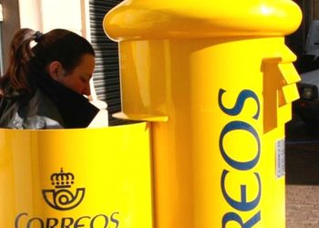 CCOO y UGT denuncian el engaño de los 12.000 contratos propuestos por Correos