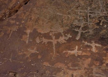 Documentan más de 250 grabados prehistóricos en un yacimiento catalán