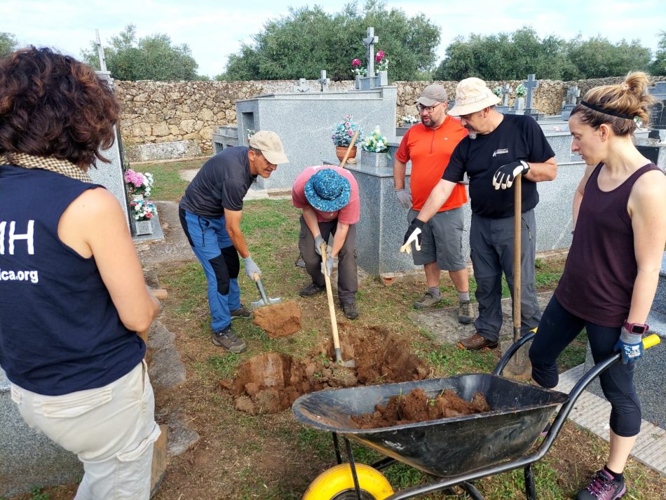 Buscan a cinco desaparecidos por la represión franquista en Casas de Belvís (Cáceres)