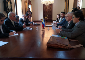 Gobierno venezolano y FAO revisan temas de cooperación