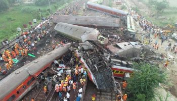Colisión de trenes en Odisha, India, deja al menos 261 muertos