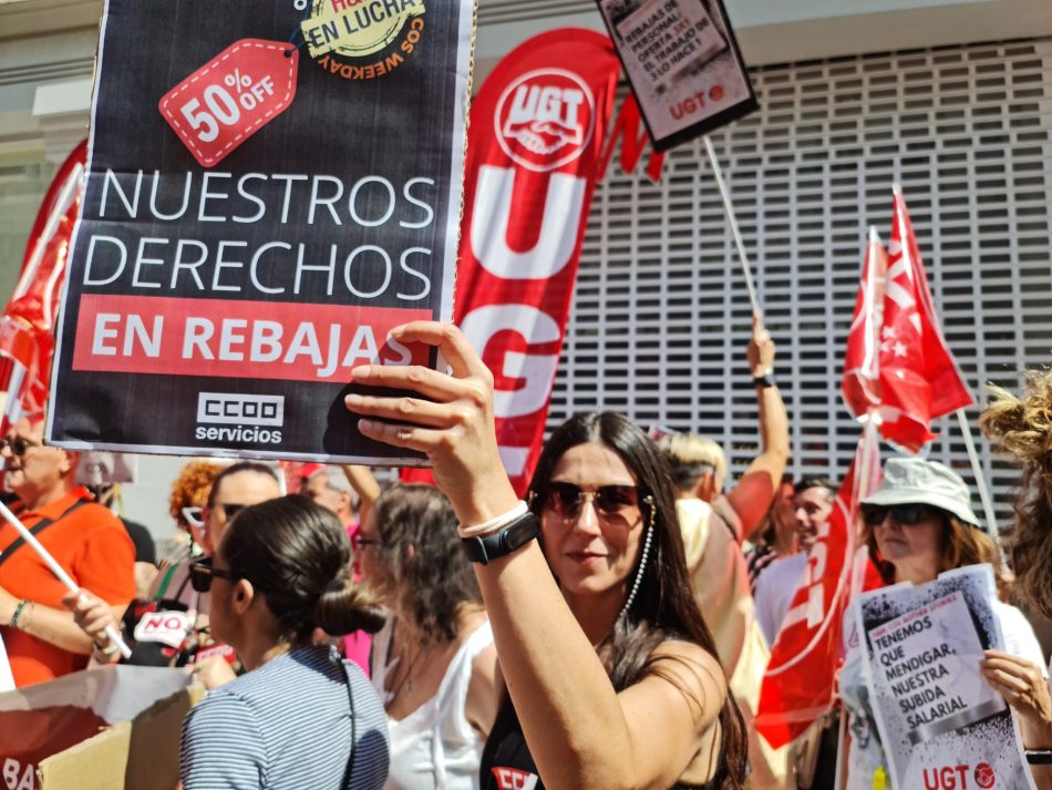Sira Rego respalda las exigencias laborales de las trabajadoras de H&M en un sector “definido por el lema ‘sueldos precarios, dueños millonarios’