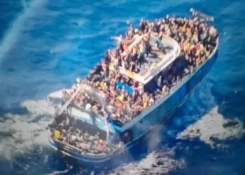 Al menos 79 migrantes han fallecido en el naufragio de un pesquero en el Mar Jónico con cientos de migrantes que viajaban a Italia