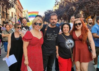 Piden explicaciones al Ayto. de Alcalá de Henares por no colgar la bandera arcoíris en su balconada y no repartir los folletos impresos del programa del Orgullo 2023