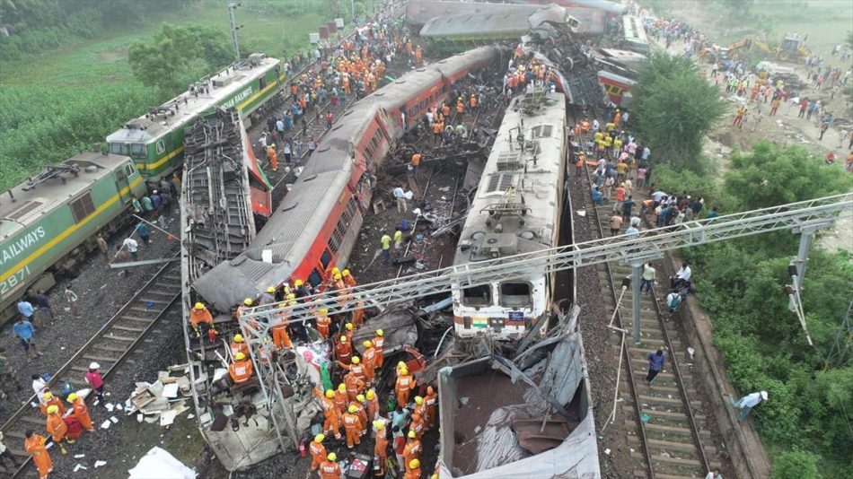 CGT muestra su solidaridad con la clase trabajadora india tras el siniestro en la red ferroviaria de una de las zonas más pobladas del planeta