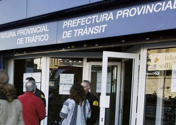 La Jefatura de Tráfico en Sabadell puede cerrar en verano por falta de personal y la de Barcelona… tiempo al tiempo