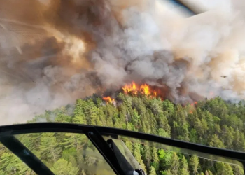 EE.UU. ofrece apoyo a Canadá para combatir incendios