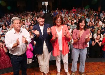 Ana Pontón: «Non é momento de votar con medo nin polo mal menor, senón con ilusión para ter un grupo galego forte en Madrid»