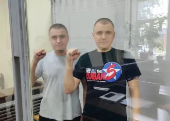 Mensaje de los hermanos Kononovich, dirigentes juveniles comunistas encarcelados en Kiev: “Zelensky prepara nuestro asesinato”