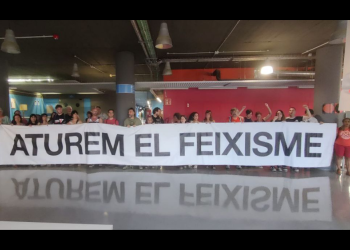 Presentación del manifiesto “Organitzem-nos! Mobilitzem-nos! Barrem el pas al feixisme!”