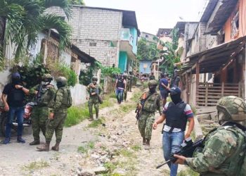 Ecuador sumergido en ola de violencia