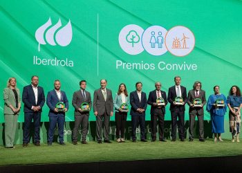 Polémica en la primera edición de los Premios Convive: la multinacional energética Iberdrola galardona a SEO/Birdlife por «favorecer la convivencia» con parques eólicos y solares