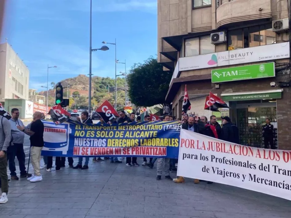 La plantilla de autobuses interurbanos de Alicante La Alcoyana volverá a la huelga si no se cumplen los acuerdos por parte de empresa y ayuntamientos