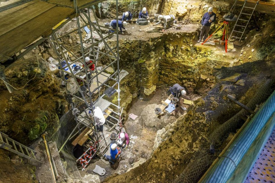 Hallan en Atapuerca los primeros suelos preparados para crear un hogar en el Neolítico