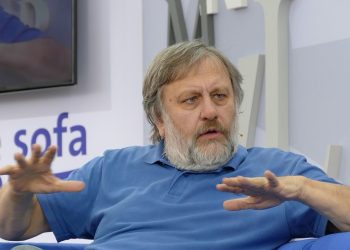 Zizek y las mujeres iraníes que “se niegan a usar el burka”