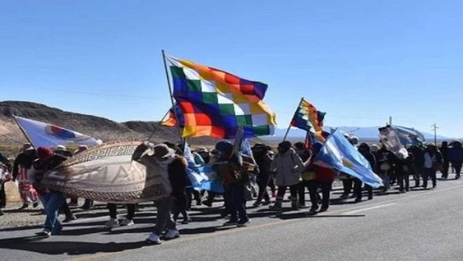 Indígenas argentinos prosiguen marcha en defensa de sus derechos