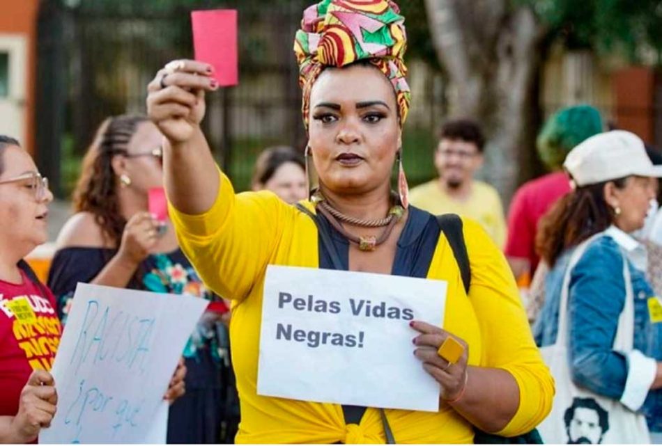 Crecen registros de racismo, injuria racial y homofobia en Brasil