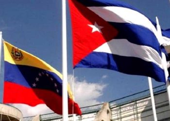 Economistas cuestionan políticas de EEUU hacia Cuba y Venezuela