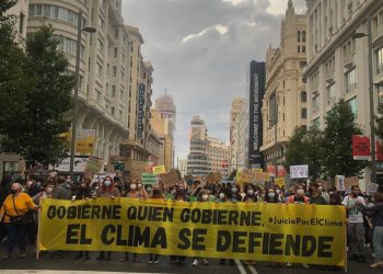 Ante las elecciones generales del 23J, el movimiento climático se une frente al negacionismo y pide más democracia ante la emergencia climática