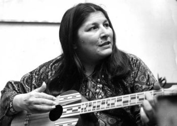 Mercedes Sosa, una vida de lucha social entre canciones