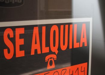 4 de cada 10 inmobiliarias analizadas por FACUA vulneran la prohibición de cobrar honorarios a inquilinos