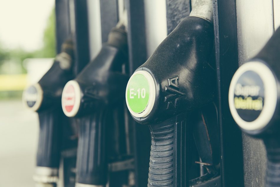 La guía definitiva para ahorrar en gasolina en 2023