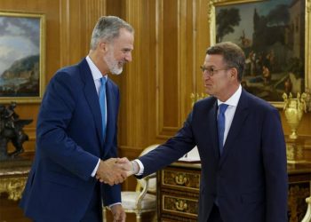 Felipe VI encarga a Feijóo una investidura sin opciones de prosperar