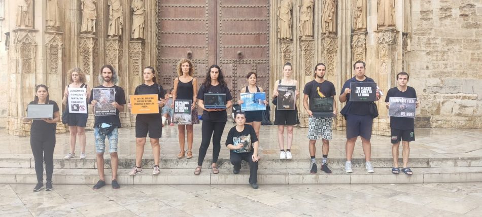 Valencia Animal Save reivindica se concentra contra el especismo y a favor del veganismo