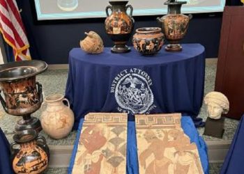 Estados Unidos devuelve a Italia 266 piezas arqueológicas traficadas ilegalmente