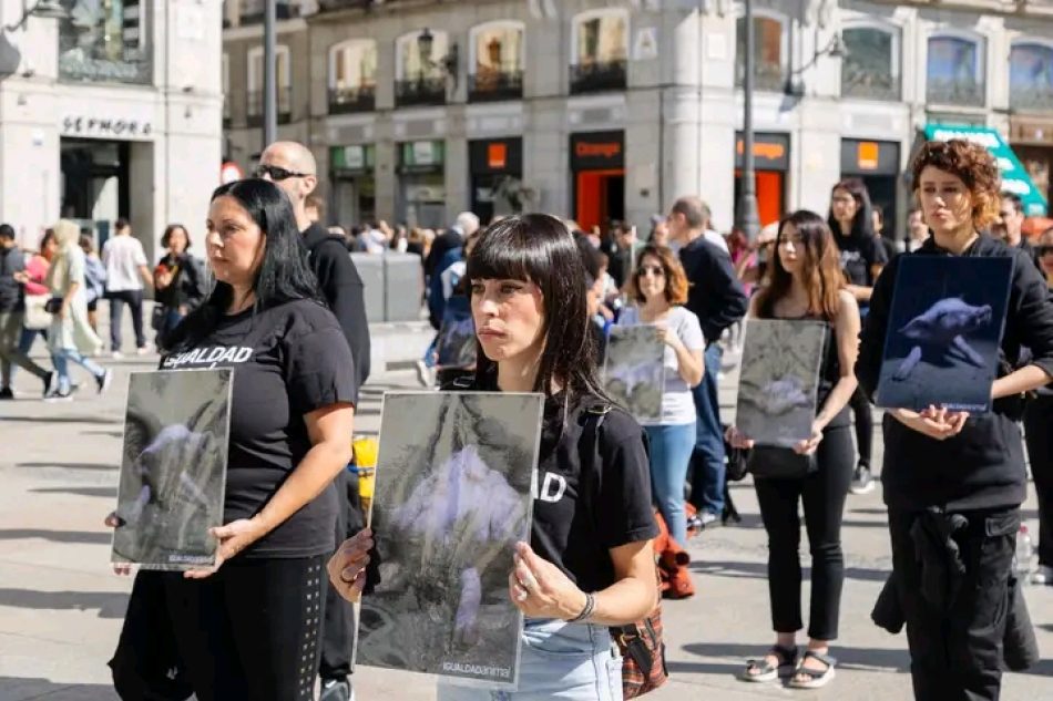 Activistas de Igualdad Animal muestran la terrible realidad escondida en la industria porcina