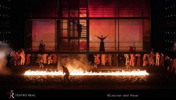 El Coro del Teatro Real desconvoca la huelga al conseguir suspender las cláusulas abusivas de sus contratos