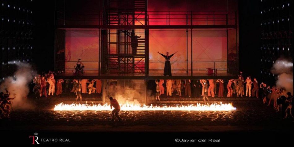 El Coro del Teatro Real desconvoca la huelga al conseguir suspender las cláusulas abusivas de sus contratos