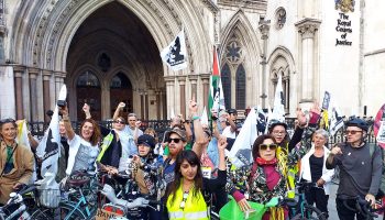 Tour ciclista en Londres por la libertad de Julián Assange