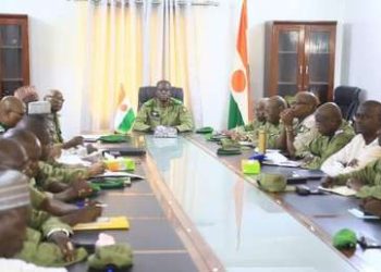 Militares en Níger acusan a Francia de preparar una agresión